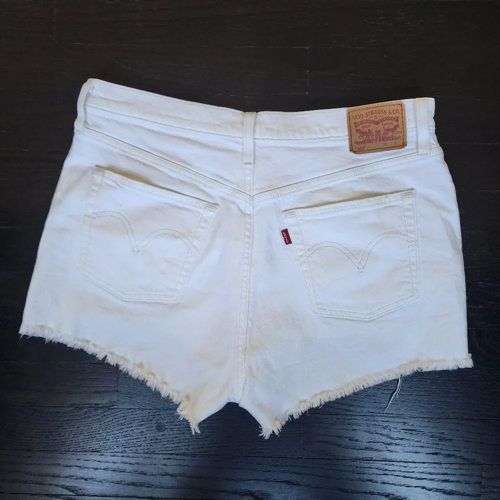 Levi's® Women's 501® Original Shorts | White | W33 - Picture 2 of 7
